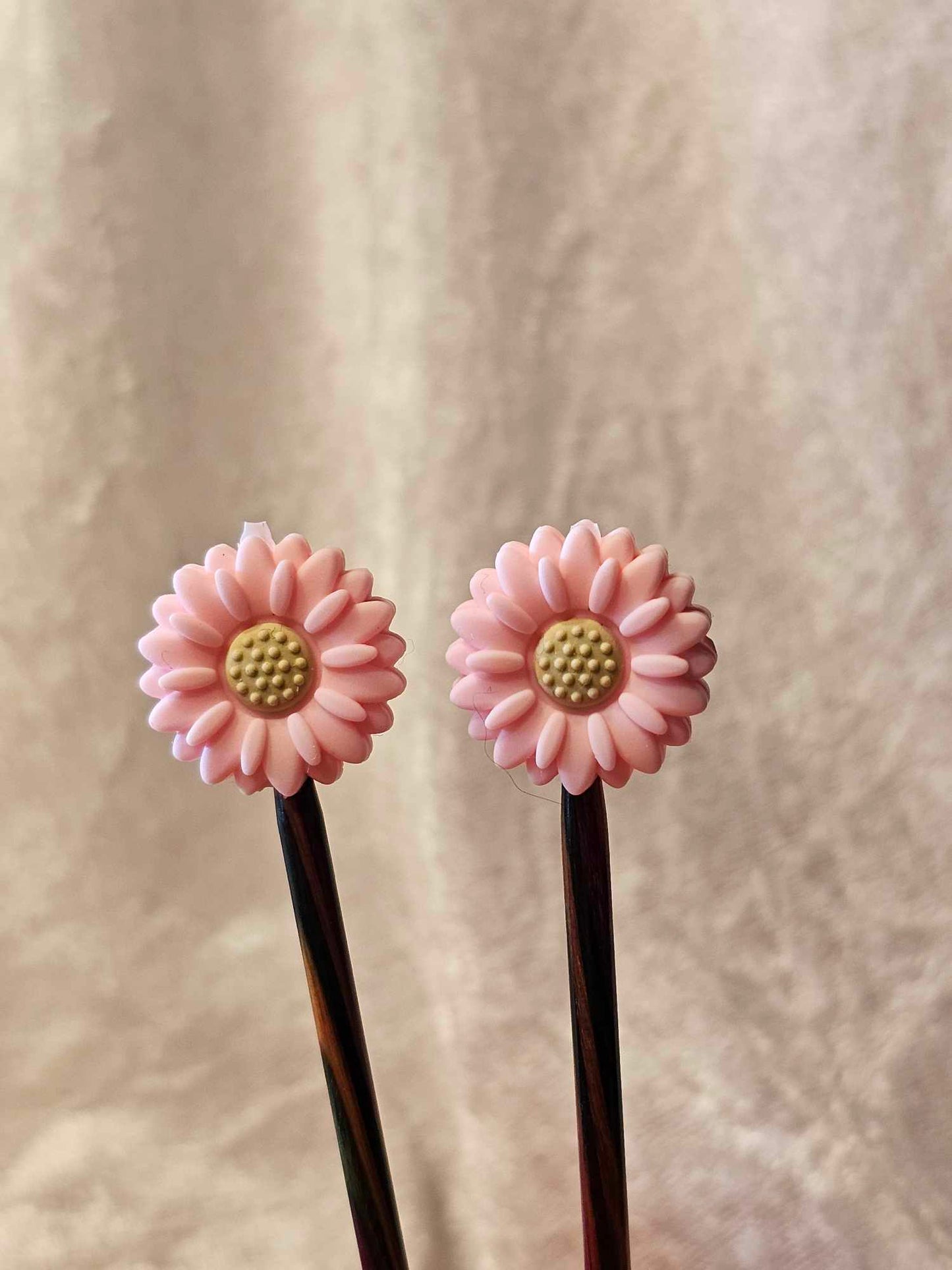 Lyse rosa margeritter maskestopper